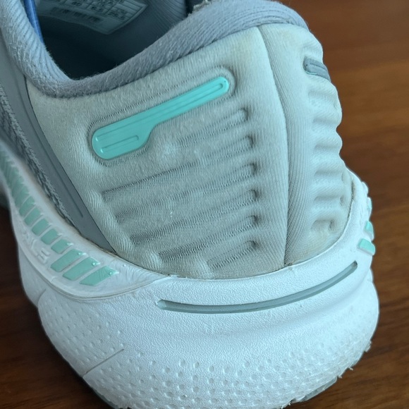 Brooks Adrenaline GTS 22 - Picture 7 of 15